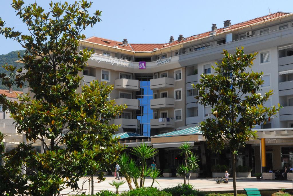 Hotel Magnolia Tivat Kültér fotó