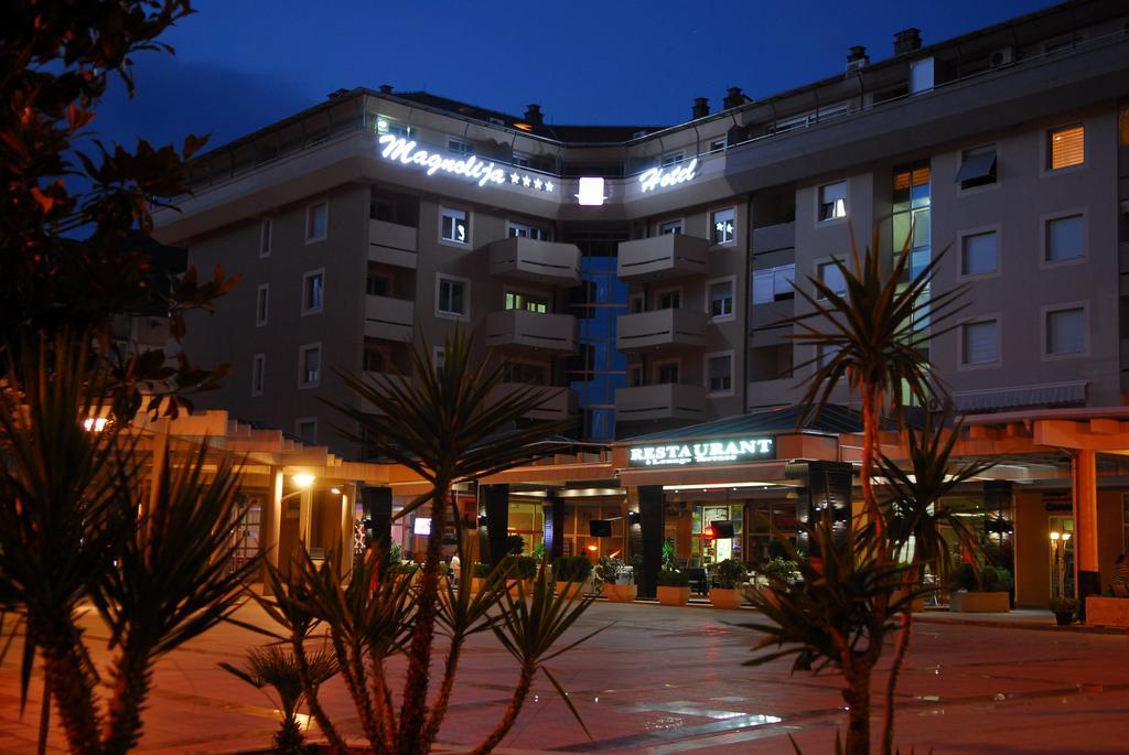 Hotel Magnolia Tivat Kültér fotó