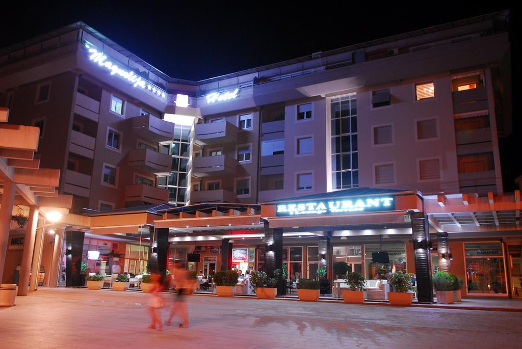 Hotel Magnolia Tivat Kültér fotó