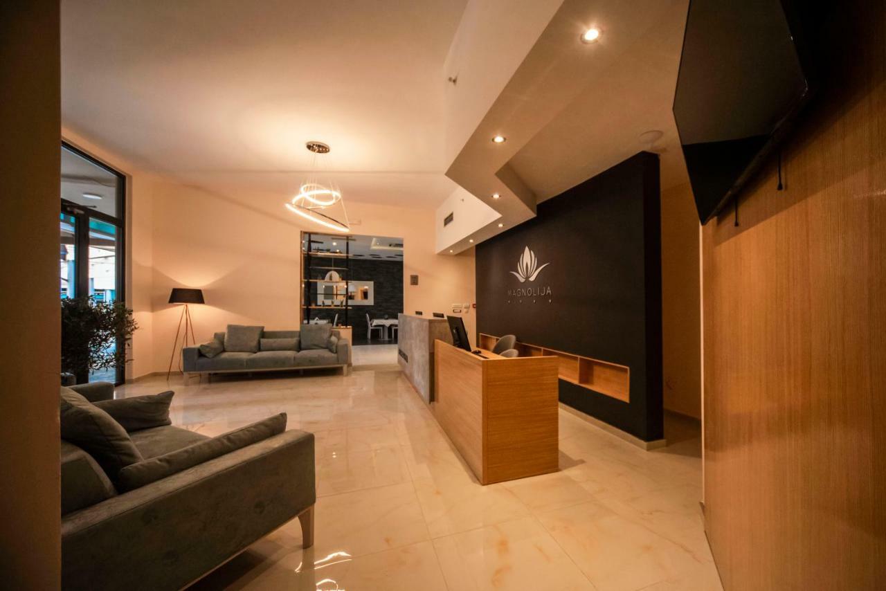 Hotel Magnolia Tivat Kültér fotó