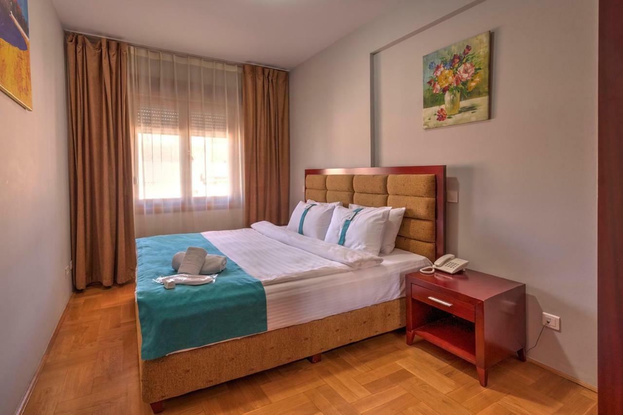 Hotel Magnolia Tivat Kültér fotó